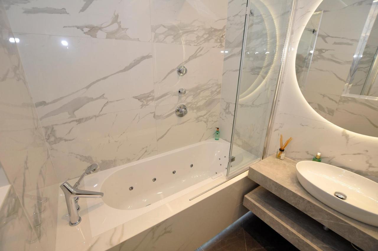 Fortuna Luxury Rooms 1 Split Exteriör bild