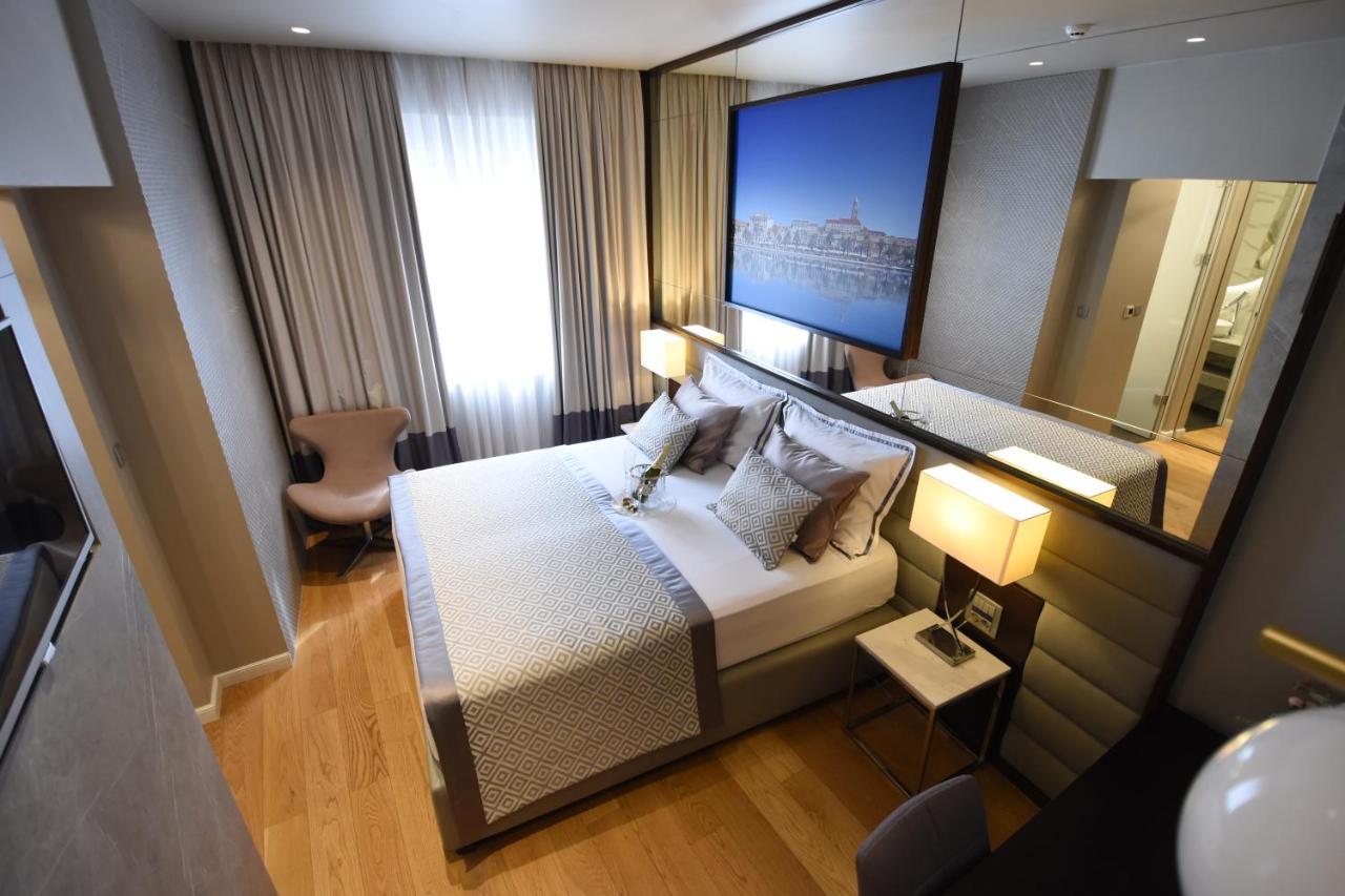 Fortuna Luxury Rooms 1 Split Exteriör bild