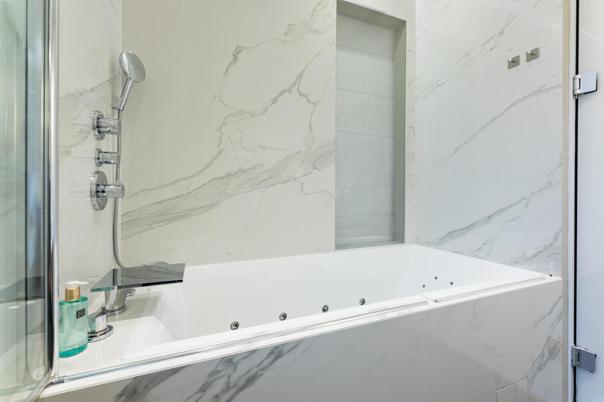 Fortuna Luxury Rooms 1 Split Exteriör bild