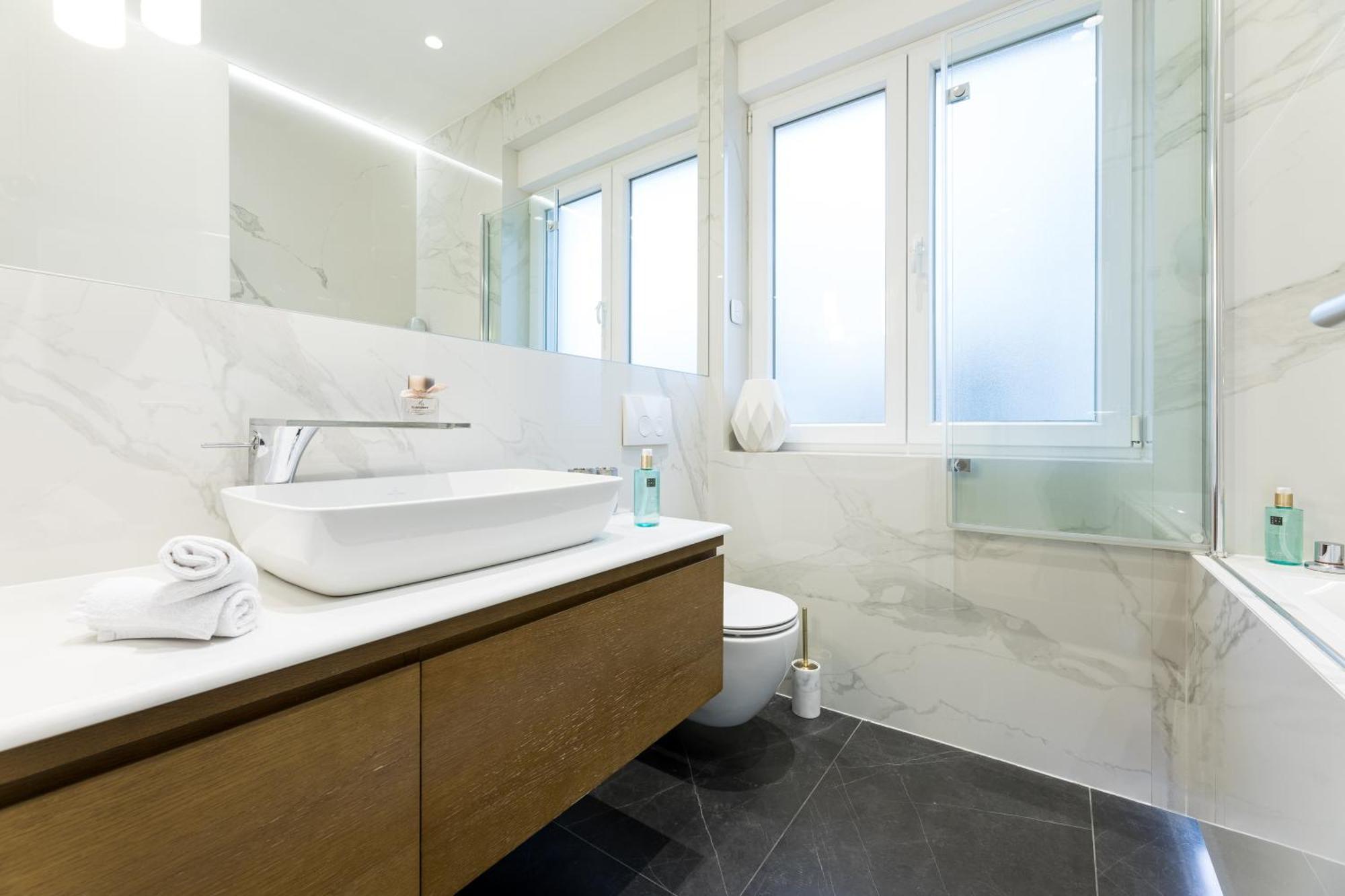 Fortuna Luxury Rooms 1 Split Exteriör bild