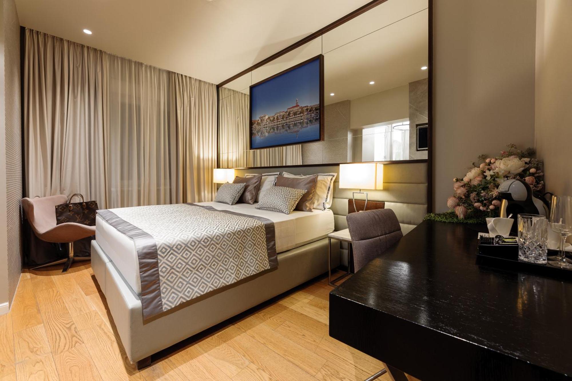 Fortuna Luxury Rooms 1 Split Exteriör bild