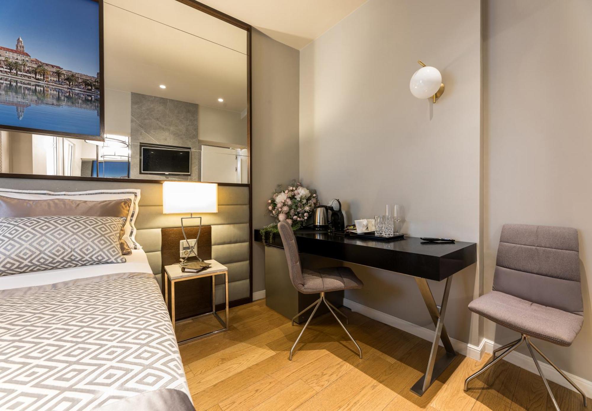 Fortuna Luxury Rooms 1 Split Exteriör bild