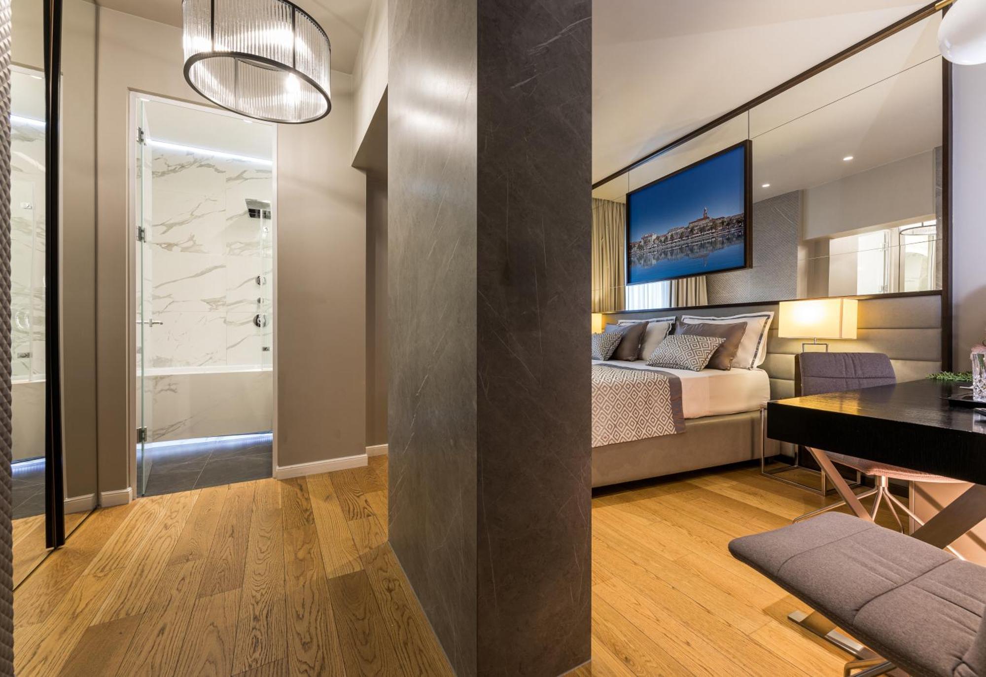 Fortuna Luxury Rooms 1 Split Exteriör bild