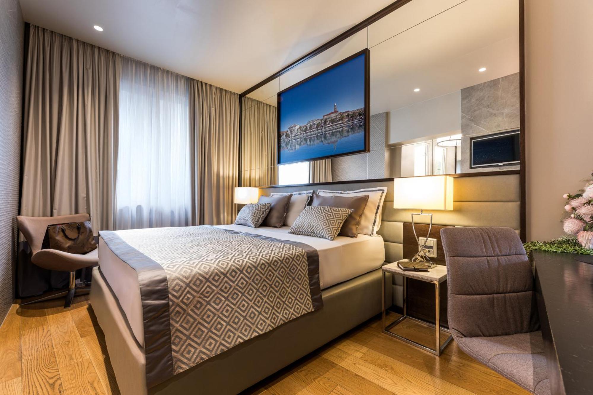 Fortuna Luxury Rooms 1 Split Exteriör bild