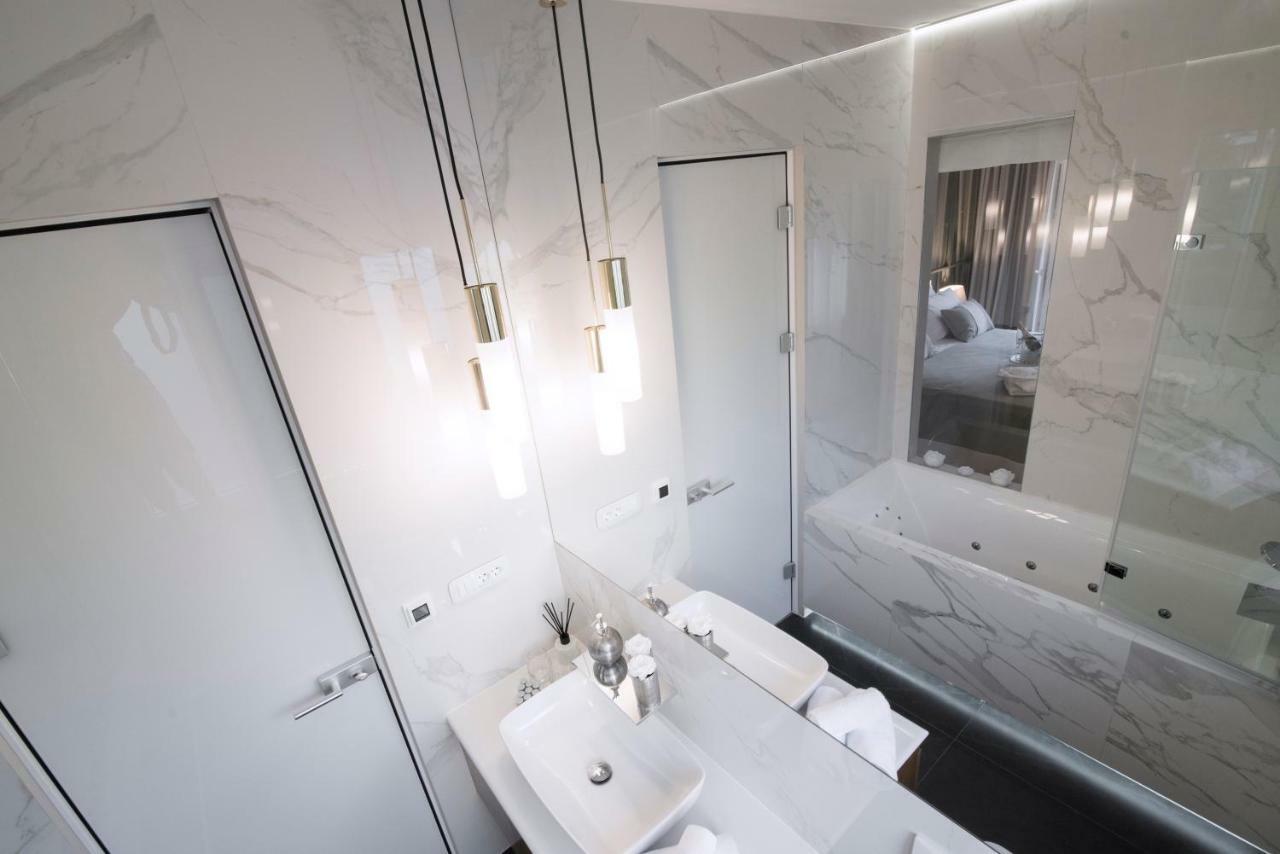 Fortuna Luxury Rooms 1 Split Exteriör bild
